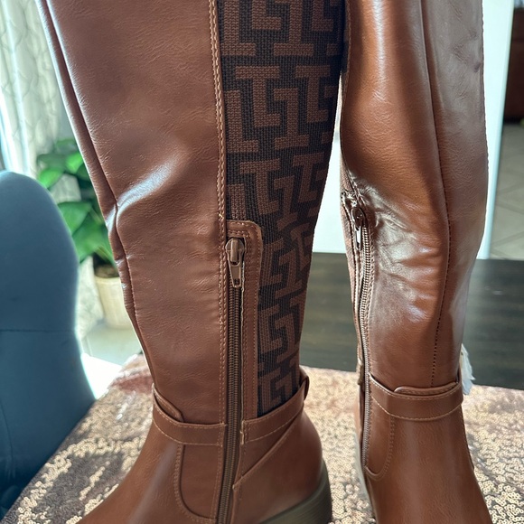 SHOEDAZZLE FAUX LEATHER STRETCH Brown BOOT FLAT HEEL With ZIP Sz 6 - Picture 8 of 13